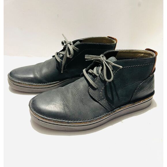 Clarks collection cushion soft chukka ankle boots gray leather casual men 8 - Picture 1 of 7